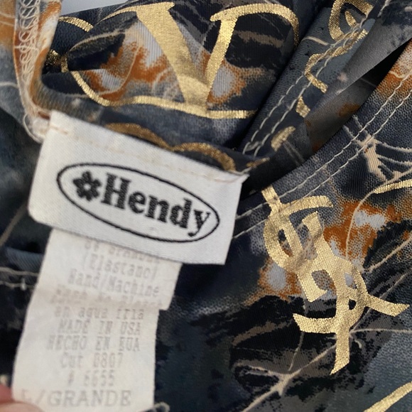 Luxury Print Slinky Material Blouse - Picture 6 of 7